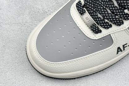 「コラボモデル」Supreme × Nike Air Force 1 Low スニーカー