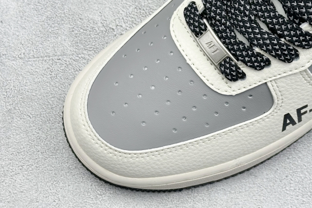 「コラボモデル」Supreme × Nike Air Force 1 Low スニーカー