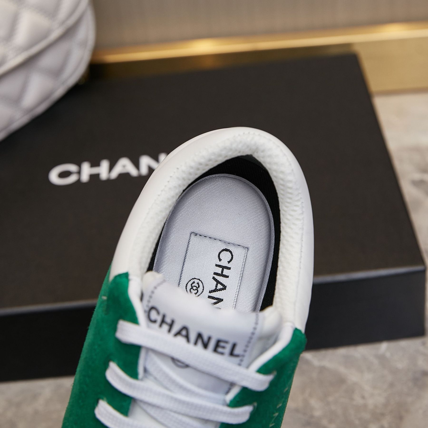 シャネル「Chanel」トップカジュアルスニーカー