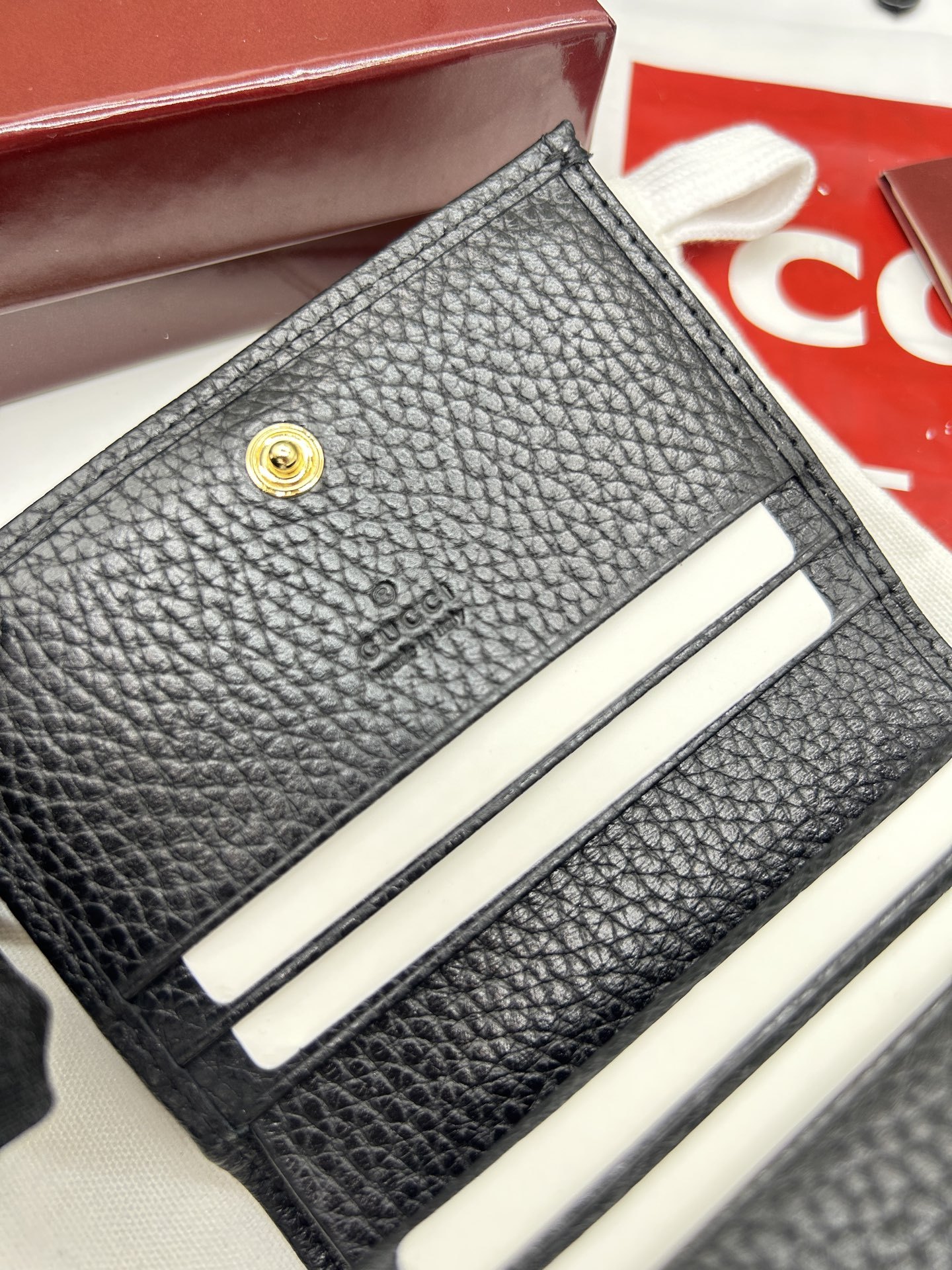 グッチ「Gucci」 〔プチ マーモント〕レザー 三つ折りウォレット