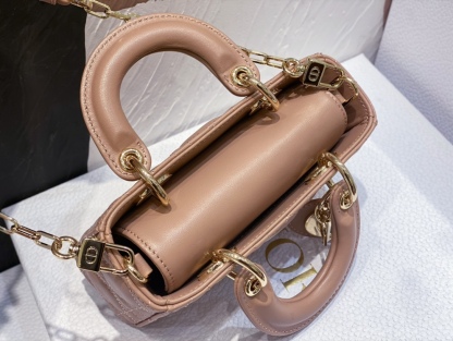 ディオール「Dior」Lady  2024 新作 シープスキン ショルダーバッグ