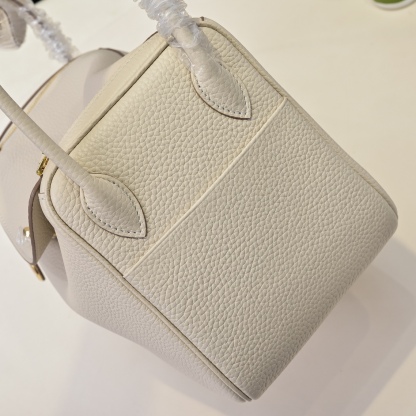 エルメス「Hermès」Lindy 26 エヴェールレザーバッグ