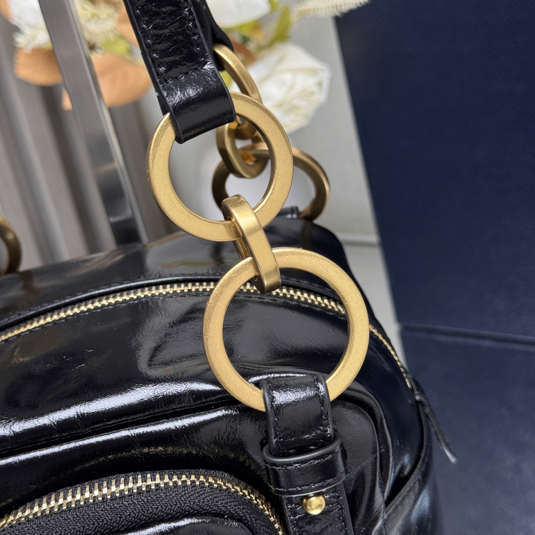 プラダ「Prada」リエディション 1995 オイルドレザートート