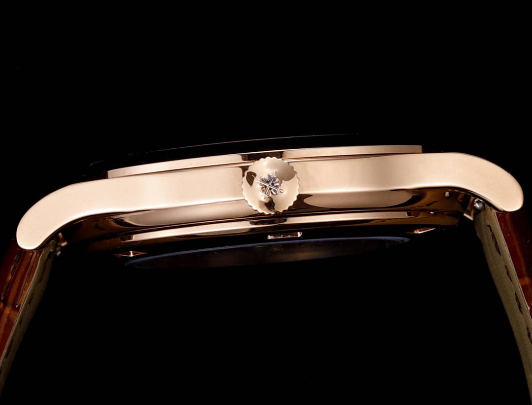 パテック フィリップ「Patek Philippe」キャラトラバ メンズウォッチ39MM