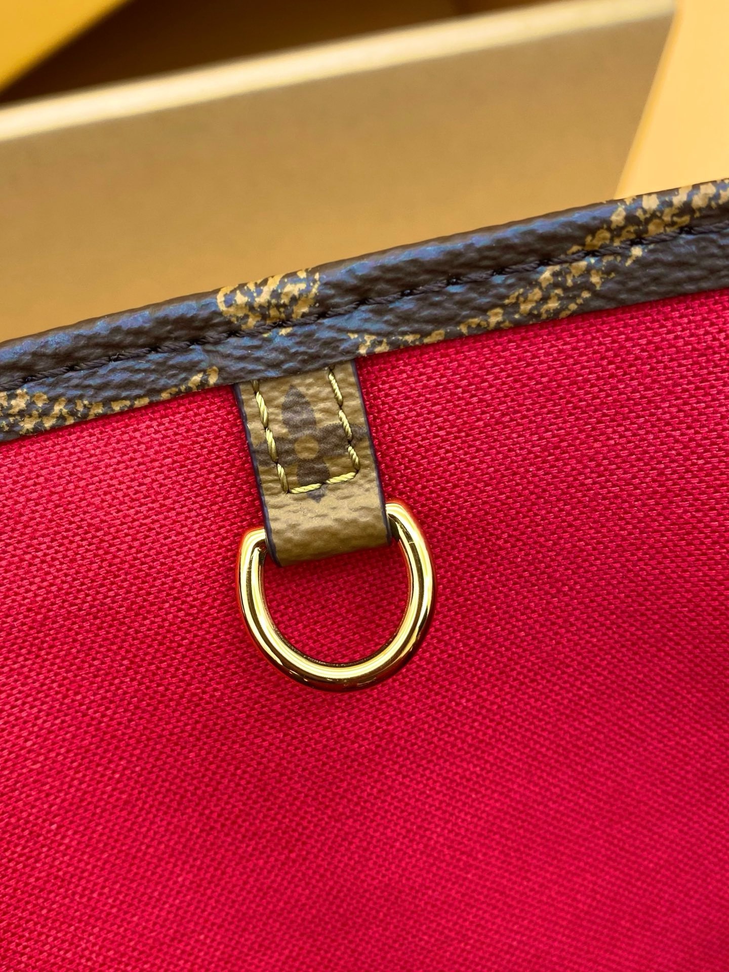 ルイ・ヴィトン「Louis Vuitton」モノグラム ポルトフォイユ・ボヤージュ