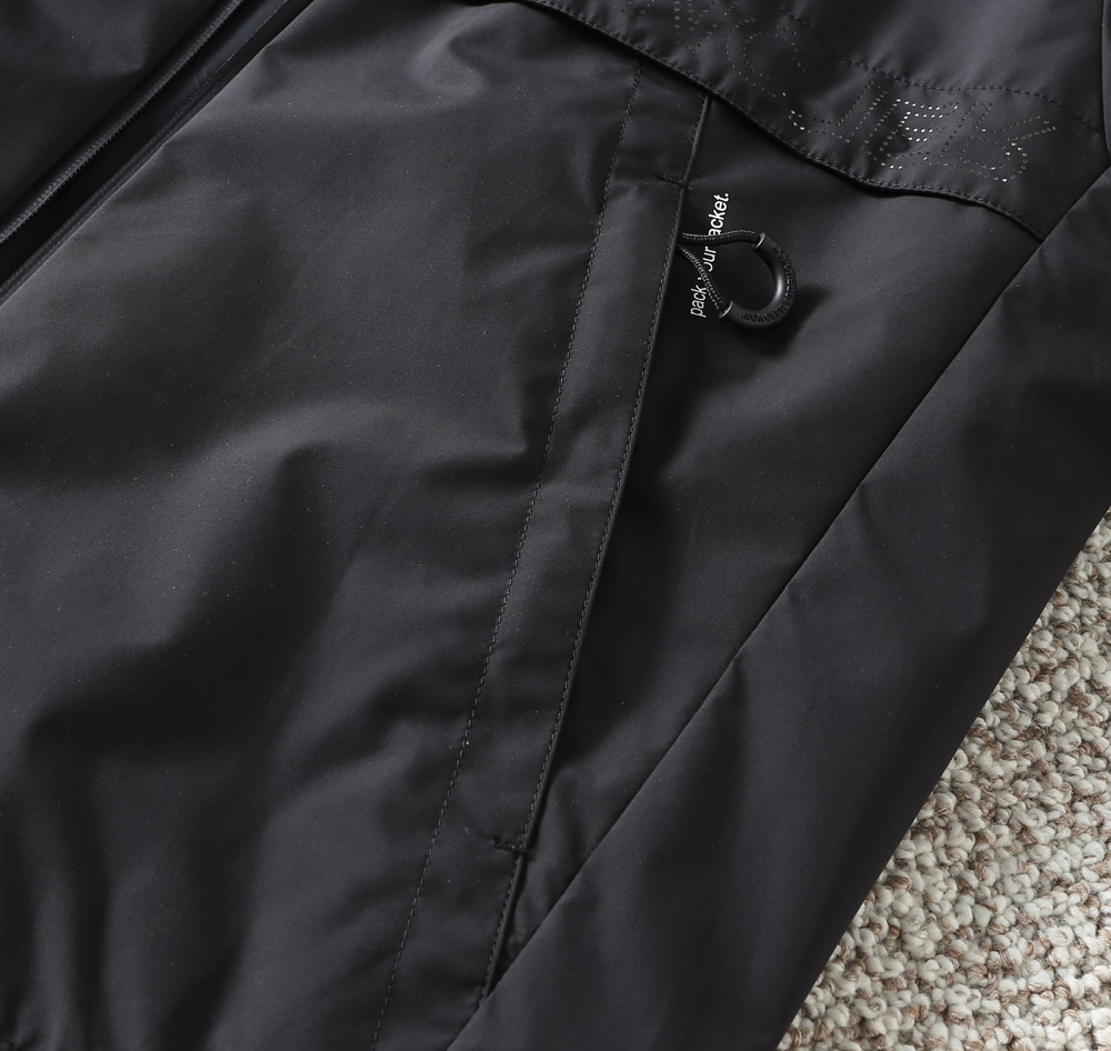モンクレール「Moncler」秋のフード付きジャケット