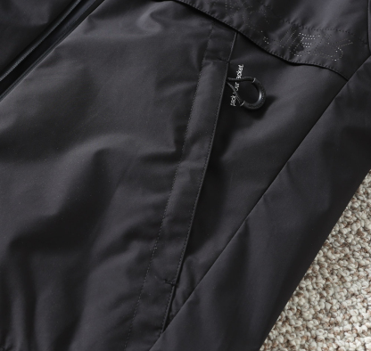 モンクレール「Moncler」秋のフード付きジャケット