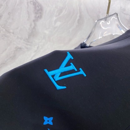 ルイ・ヴィトン「Louis Vuitton」スウェットシャツ