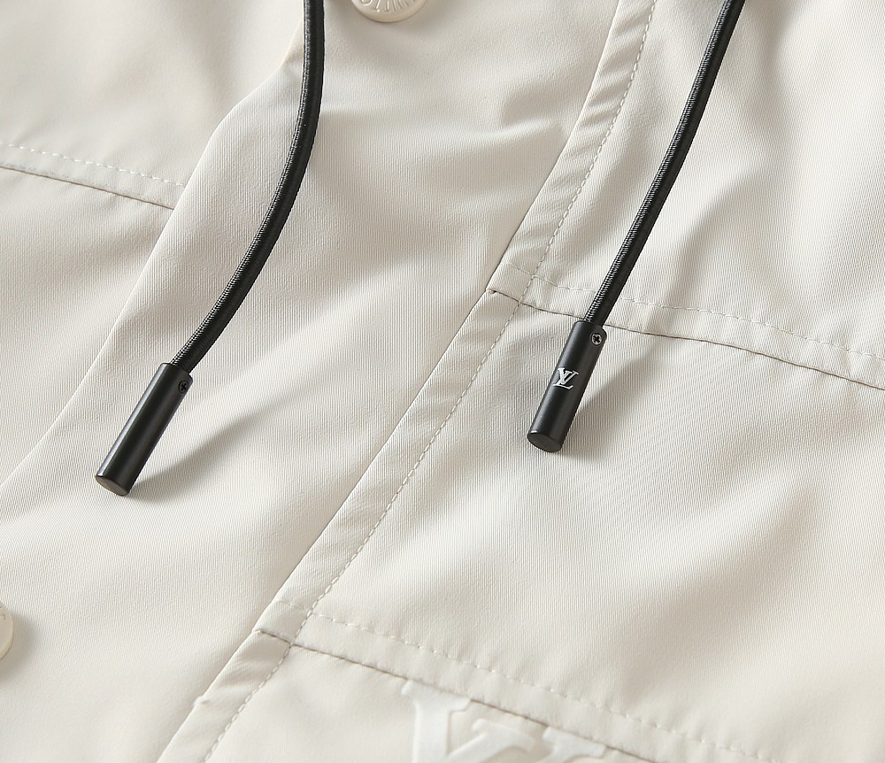 ルイ・ヴィトン「Louis Vuitton」秋冬コレクション クイルテッド ジャケット