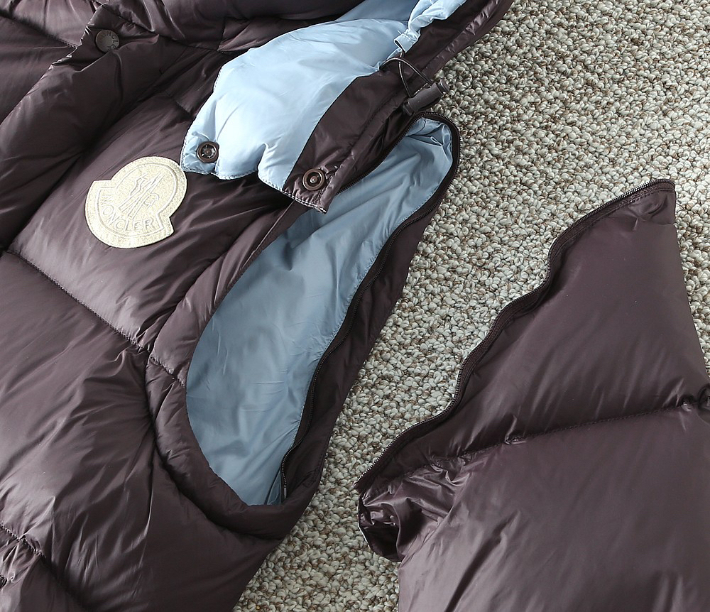 モンクレール「Moncler」秋冬 ダウンジャケット