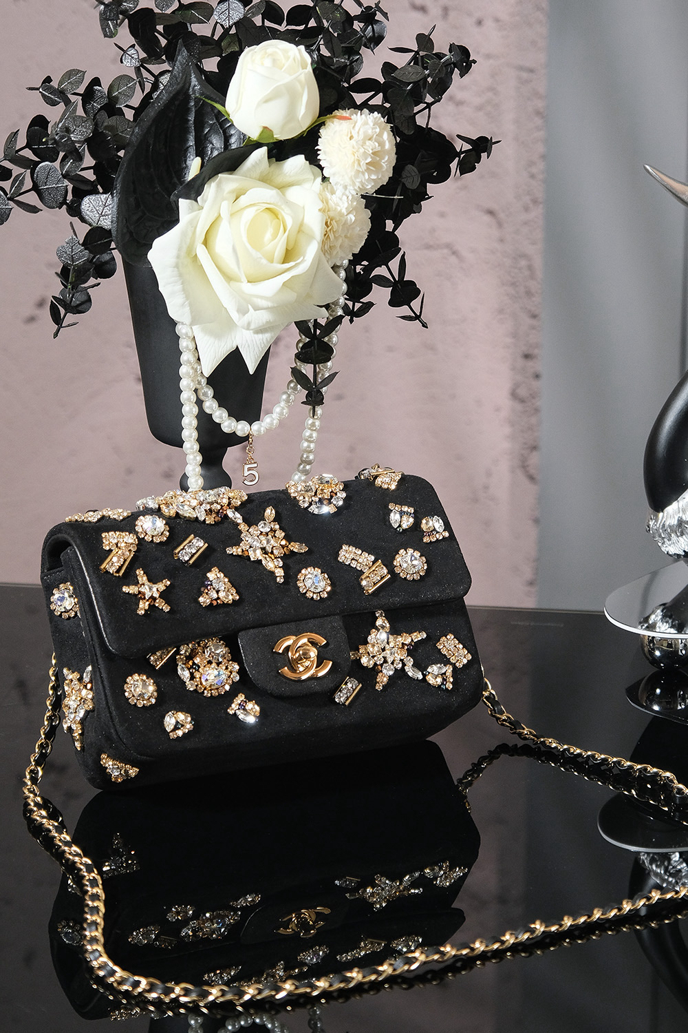 シャネル「Chanel」ミニ クラシック ハンドバッグ【2025/26年秋冬 コレクション】