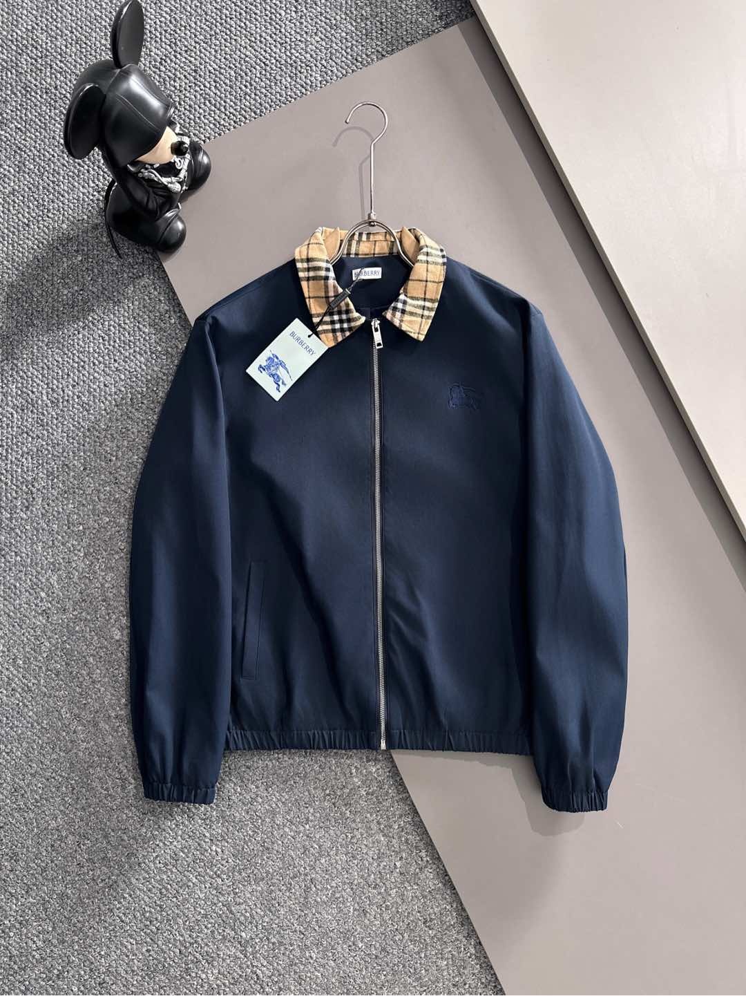 バーバリー「Burberry」秋冬 メンズカジュアルスポーツセット