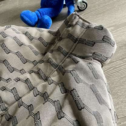 バレンシアガ「Balenciaga」‌ロックバックル刺繍デザイン 男女兼用ダウンジャケット