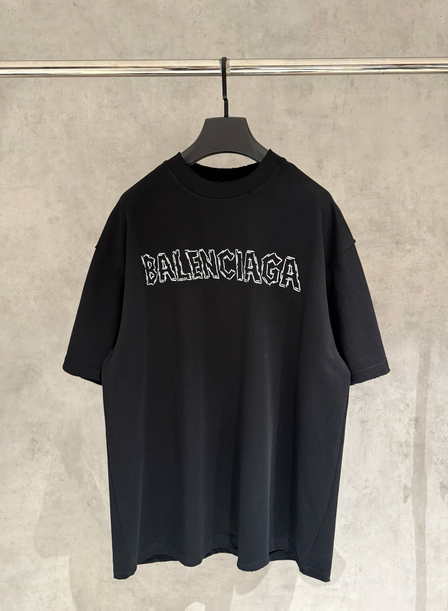 バレンシアガ 夏向け Tシャツ 刺繍 ユニセックス