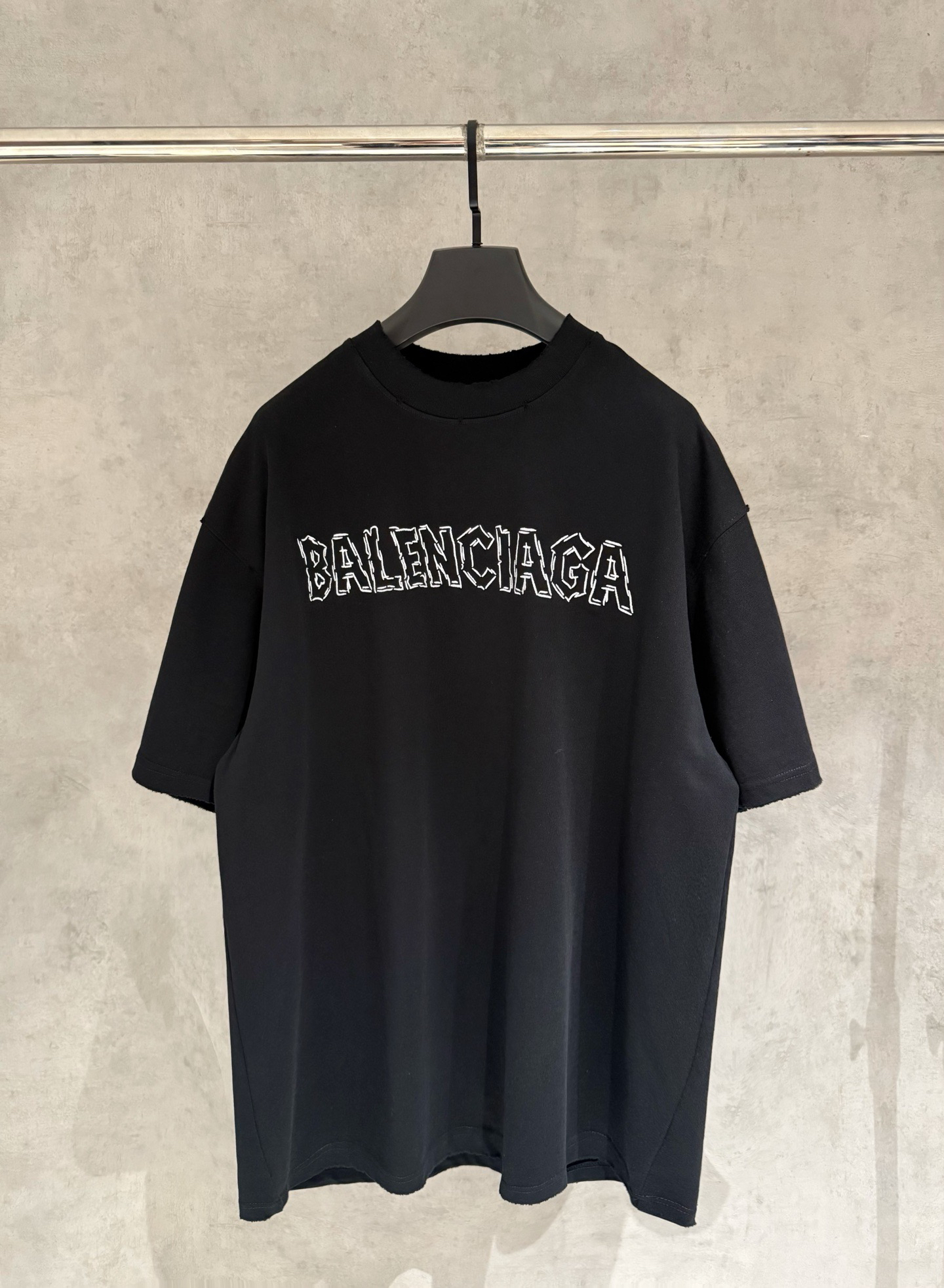 バレンシアガ 夏向け Tシャツ 刺繍 ユニセックス