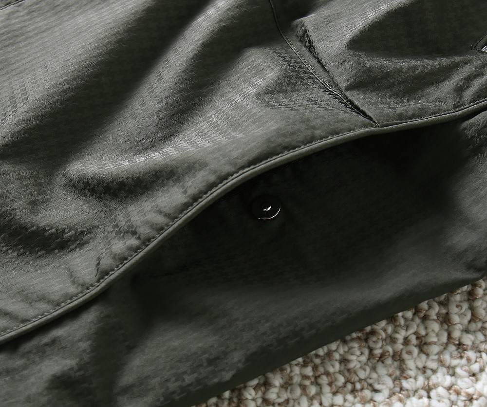 ルイ・ヴィトン「Louis Vuitton」秋冬コレクション クイルテッド ジャケット