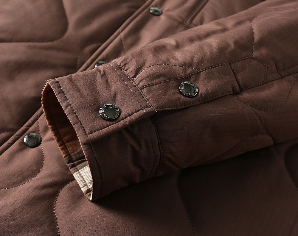 バーバリー「Burberry」秋冬 リバーシブルキルティングジャケット