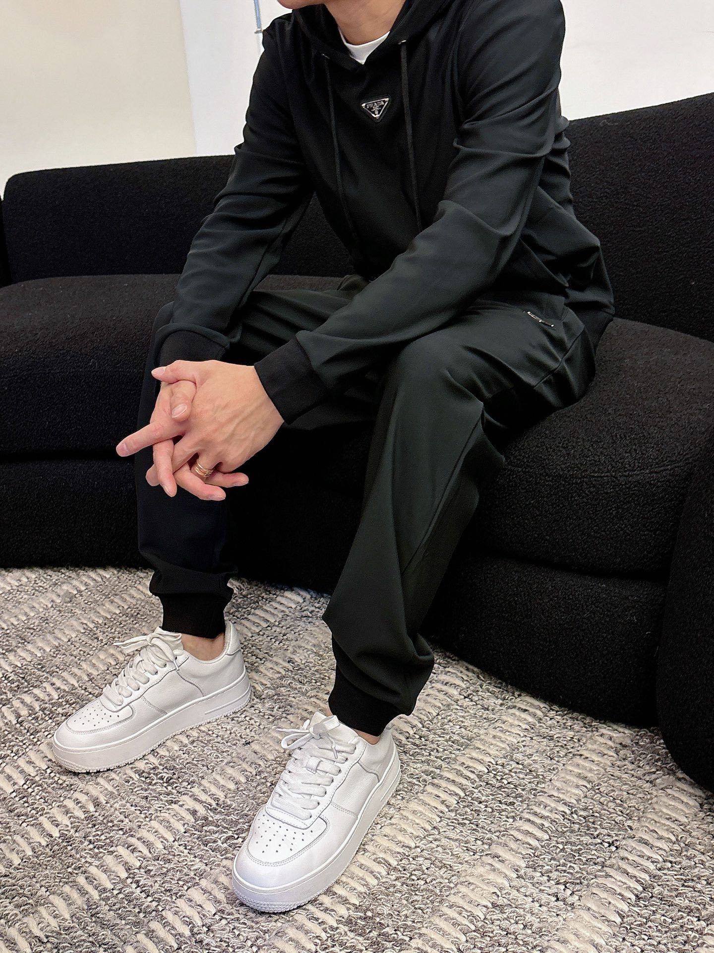 プラダ「Prada」秋冬 メンズ  カジュアルスポーツセット