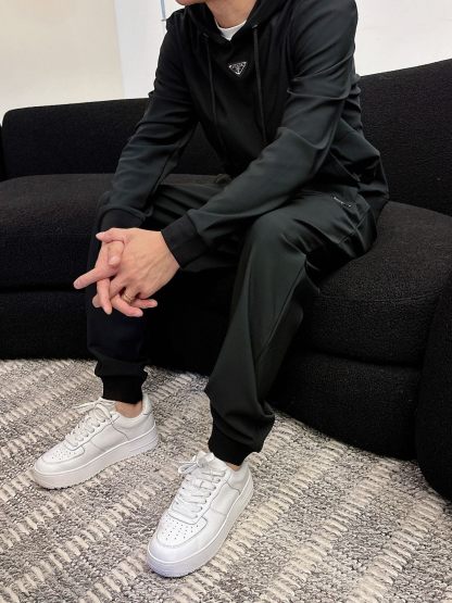 プラダ「Prada」秋冬 メンズ  カジュアルスポーツセット