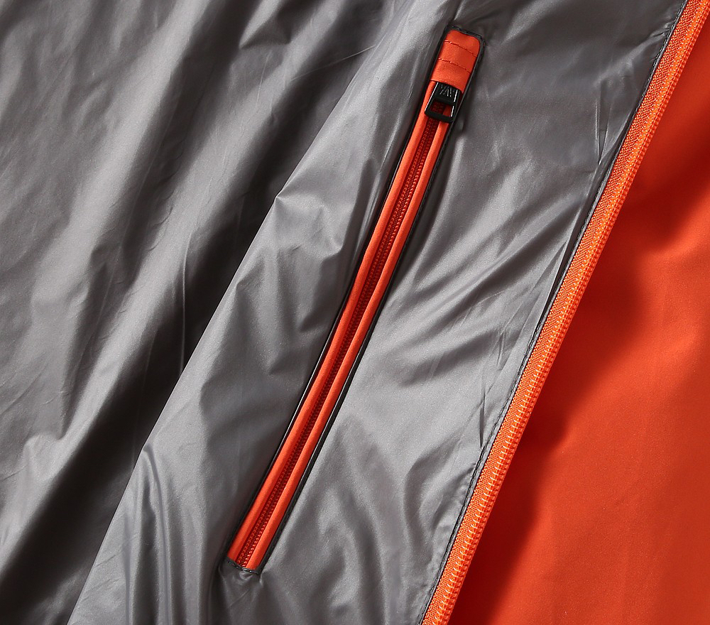 モンクレール「Moncler」秋のスタイル フード付きジャケット