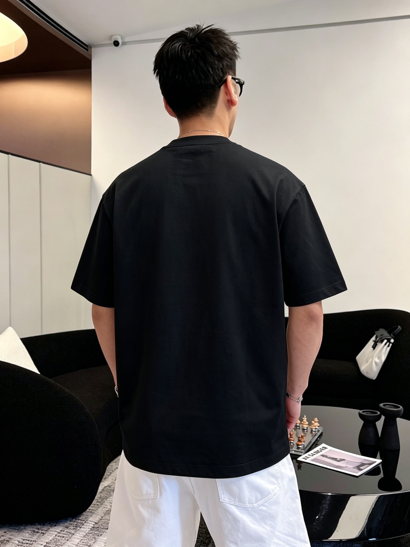 ルイ・ヴィトン「Louis Vuitton」ロゴプリントTシャツ / ショートスリーブ クルーネック