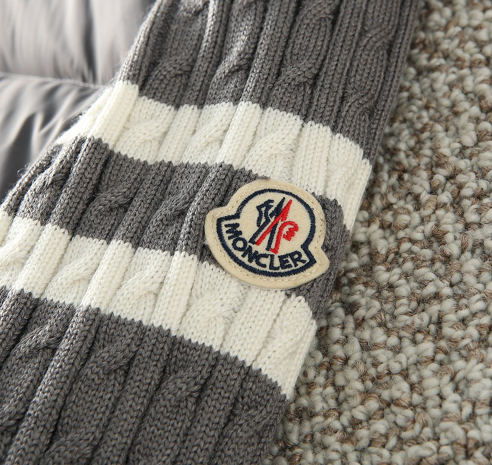 モンクレール「Moncler」秋冬 ニット調ダウンジャケット