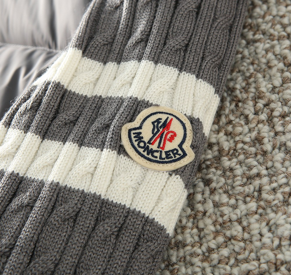 モンクレール「Moncler」秋冬 ニット調ダウンジャケット