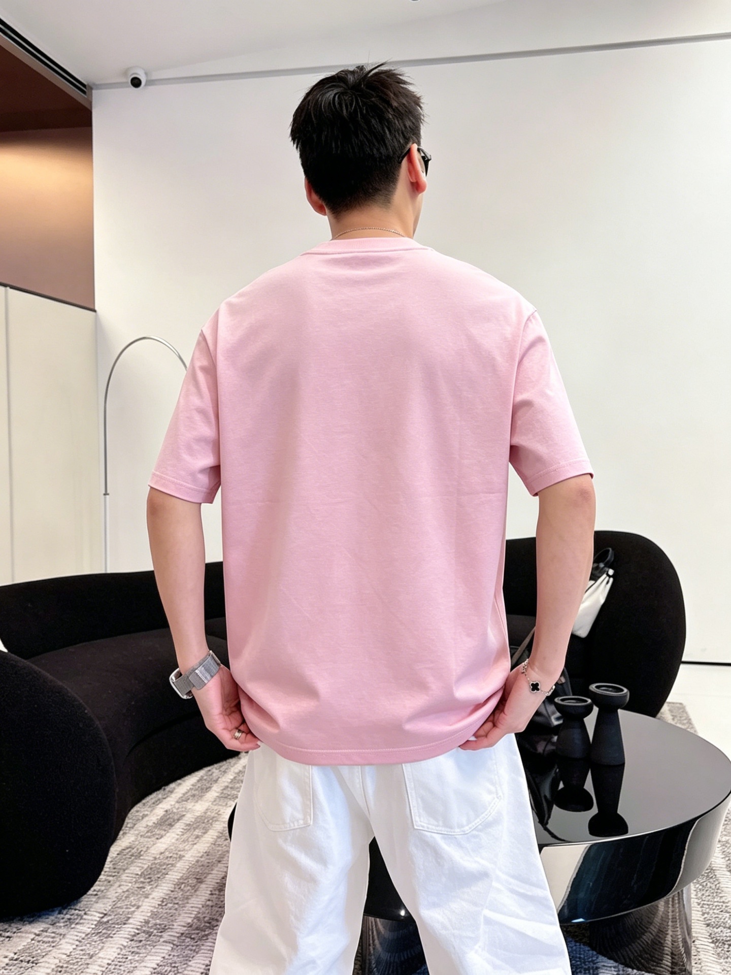 ルイ・ヴィトン「Louis Vuitton」ロゴプリントTシャツ / ショートスリーブ クルーネック