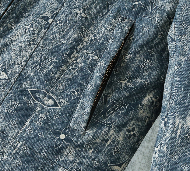 ルイ・ヴィトン「Louis Vuitton」秋冬フード付きダウンジャケット