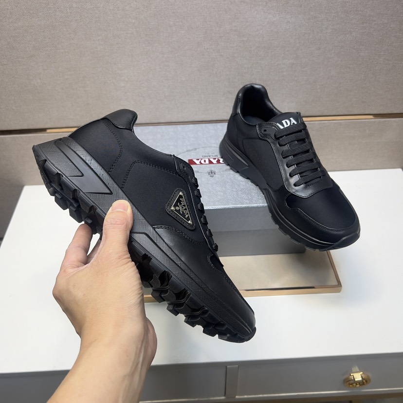 プラダ「Prada」プラダ プレミアムスニーカー (2026年春夏モデル) / レザースニーカー
