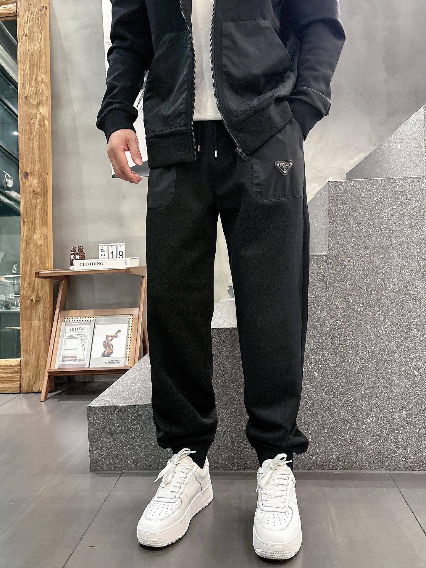 プラダ「Prada」秋冬 メンズ  カジュアルスポーツセット