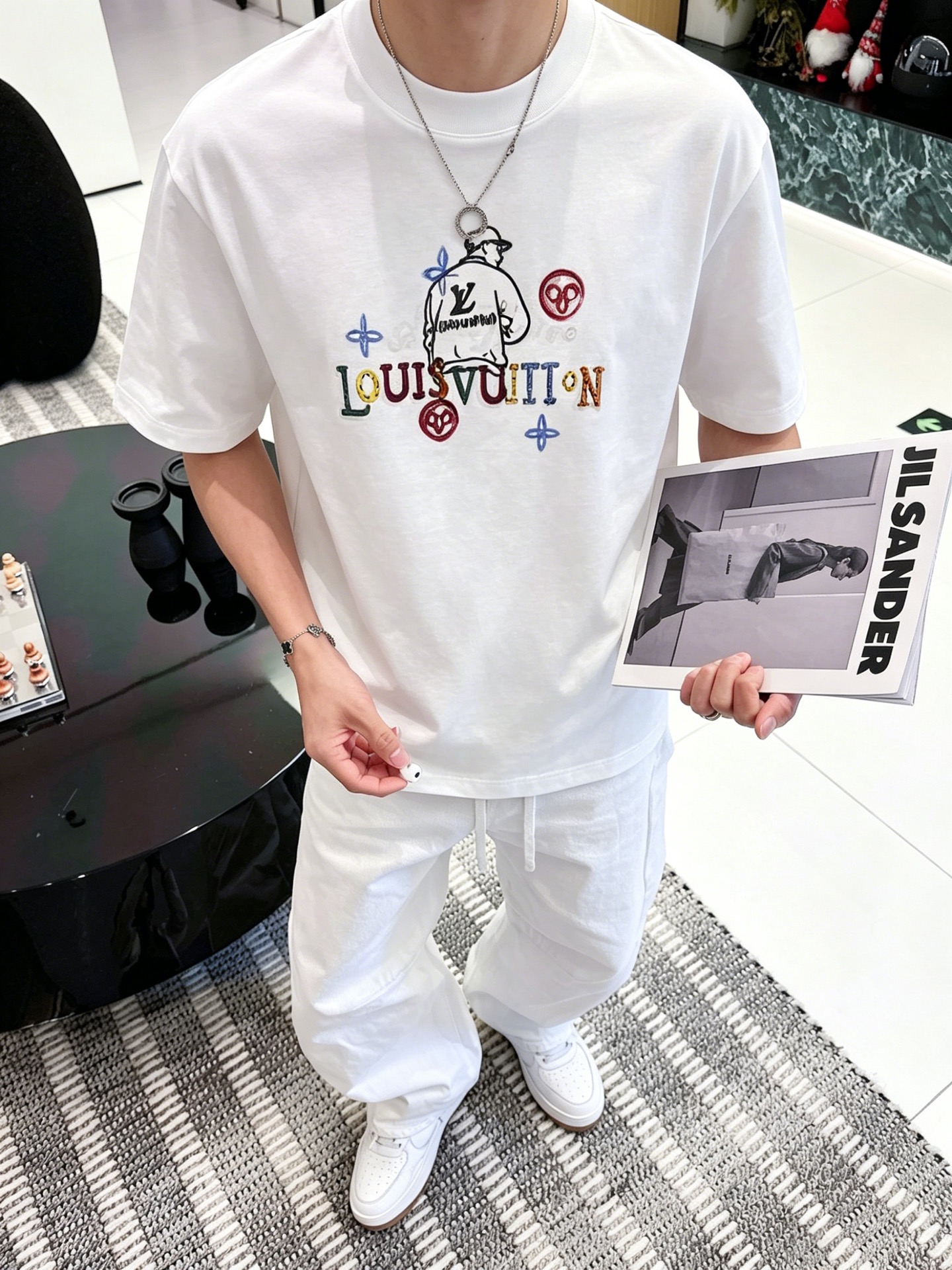 ルイ・ヴィトン「Louis Vuitton」ロゴプリントTシャツ / ショートスリーブ クルーネック