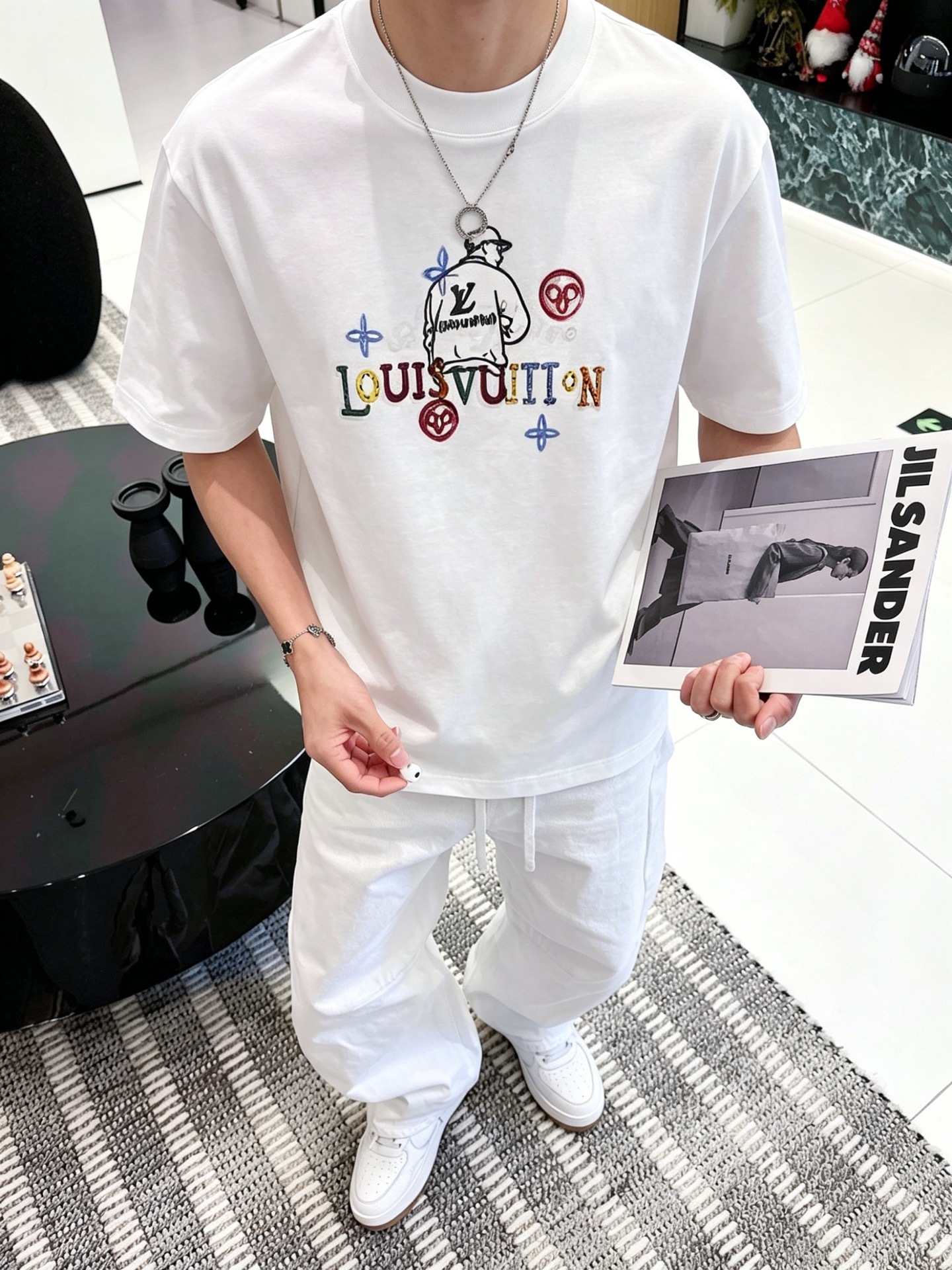 ルイ・ヴィトン「Louis Vuitton」ロゴプリントTシャツ / ショートスリーブ クルーネック