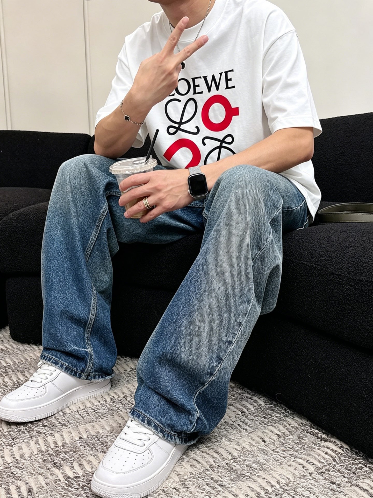 ロエベ「Loewe」ロエベ ロゴプリントTシャツ / ショートスリーブ クルーネック