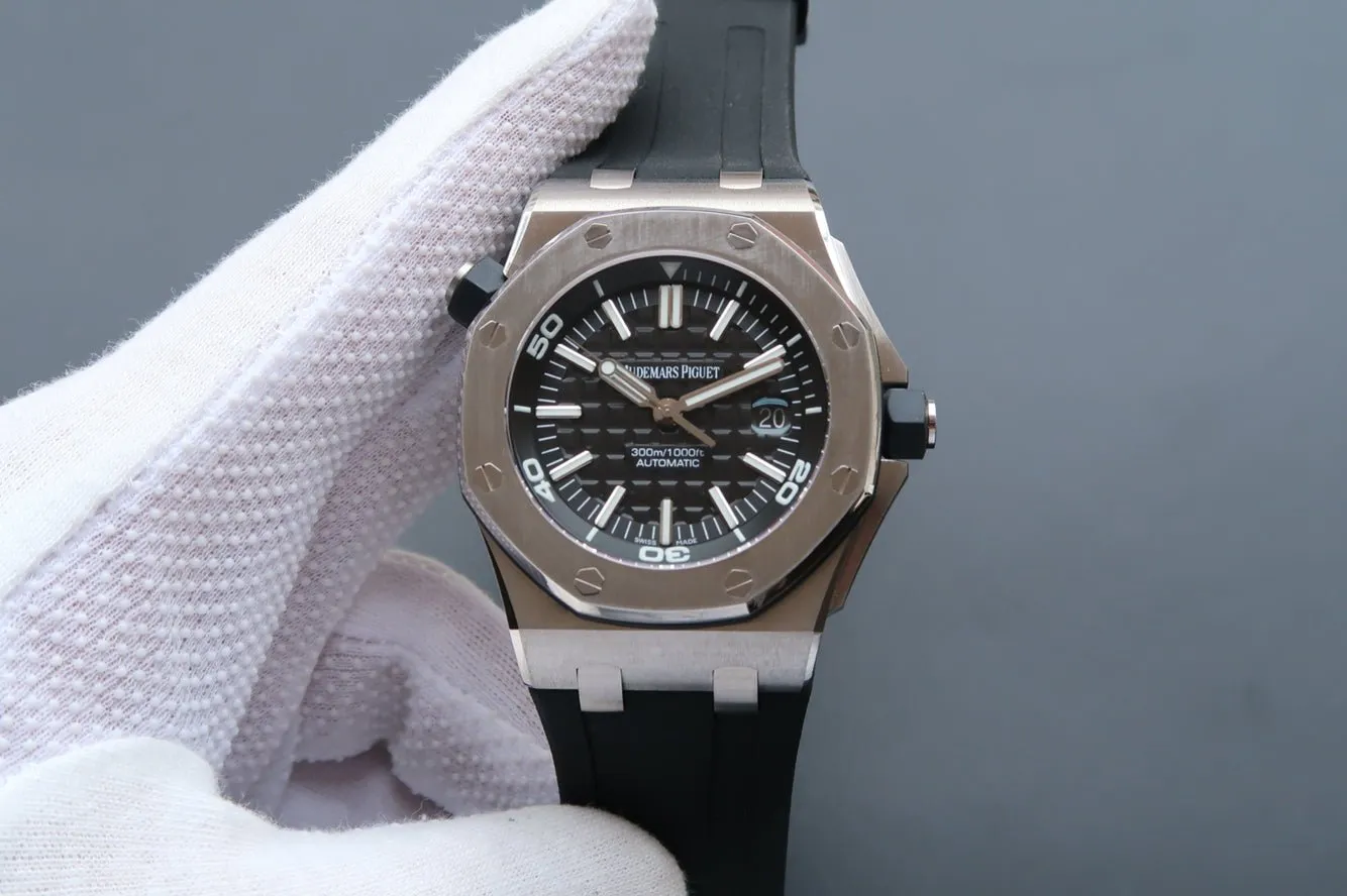 オーデマ ピゲ「Audemars Piguet」ロイヤルオークオフショア ダイバー15710 腕時計42MM