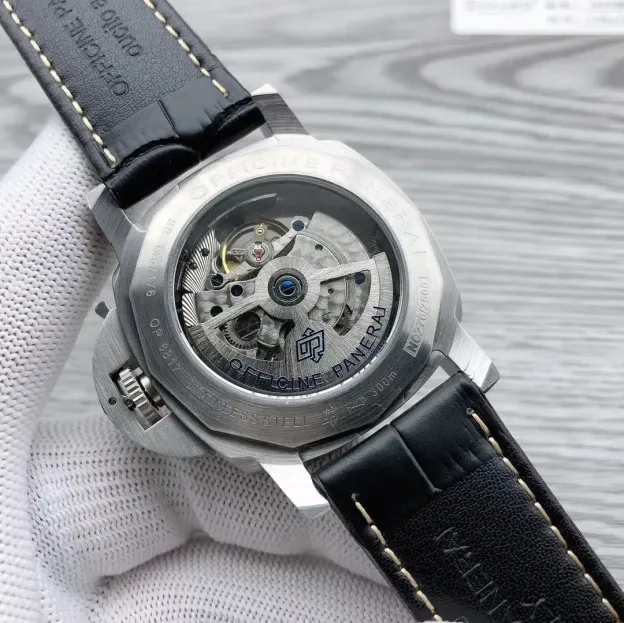 パネライ「Panerai」ルミノール 44MM