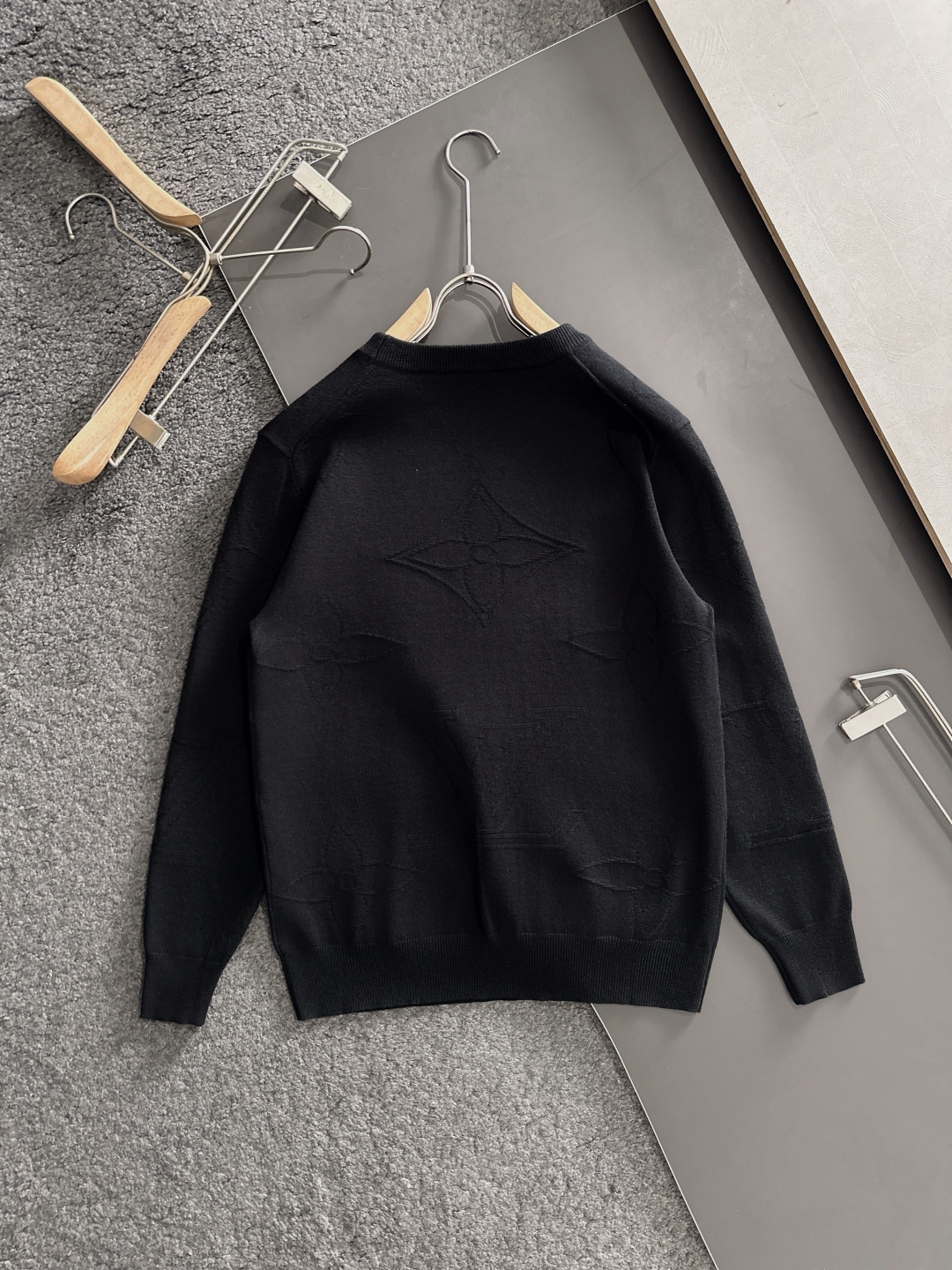 ルイ・ヴィトン「Louis Vuitton」秋冬 メンズ  クルーネックニット