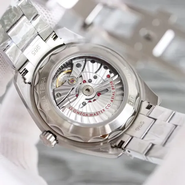 オメガ「Omega」シーマスターアクアテラGMT ワールドタイマーマスター 43MM