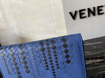 ボッテガ・ヴェネタ「Bottega Veneta」メンズ ザッパー ロング ウォレット