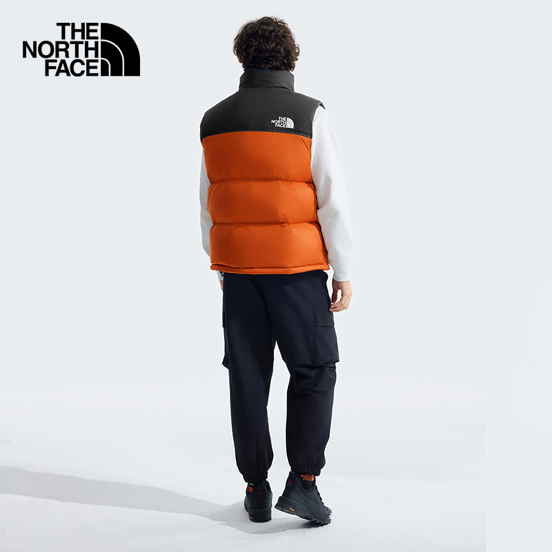 The North Face 96Nuptse ダウンベスト・マーカーのクラシックなアイコン、人気ブランドのガチェウの羽毛で作られたもの