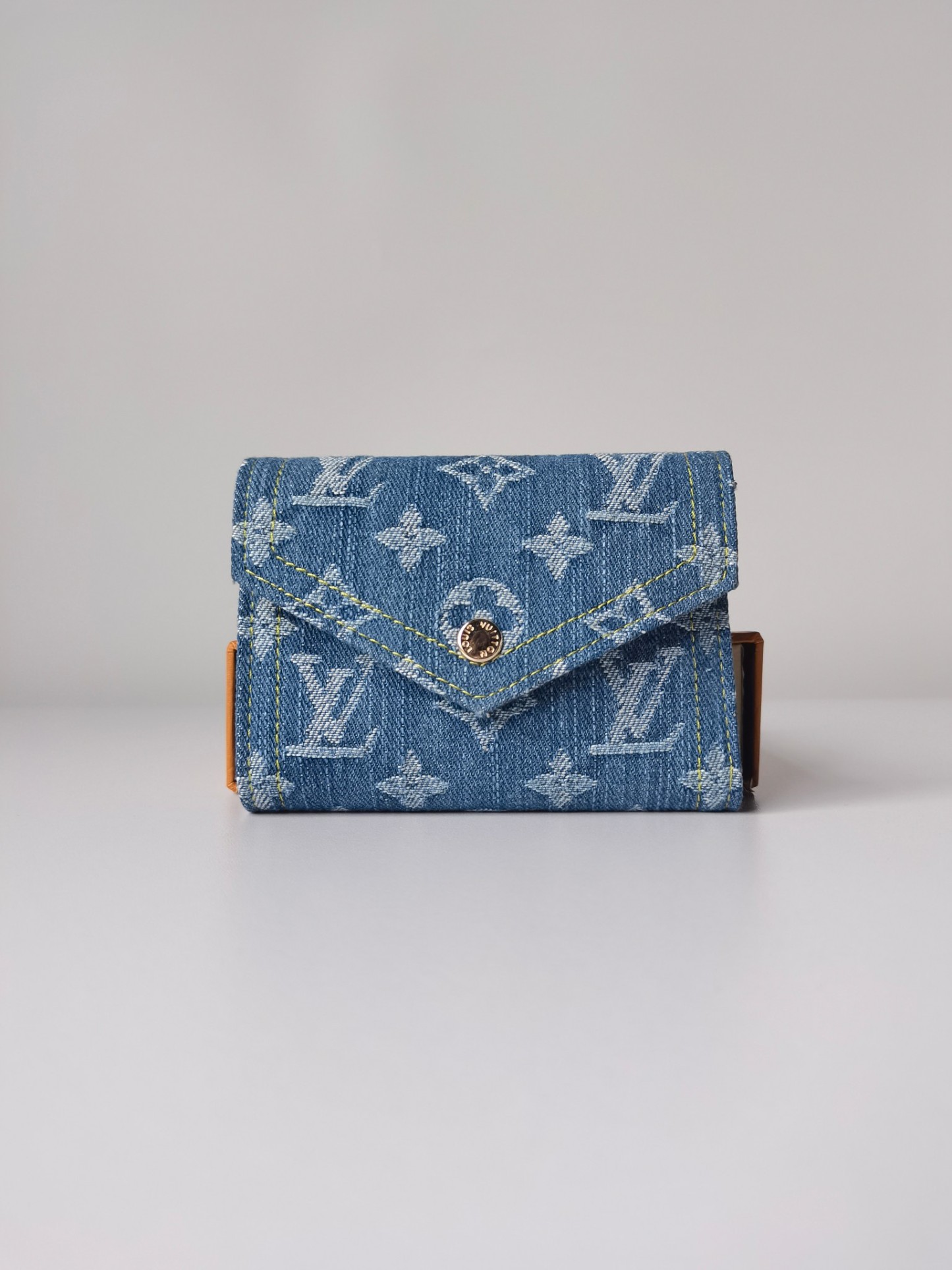 ルイ・ヴィトン「Louis Vuitton」ルイ・ヴィトン ヴィクトリーヌ ウォレット M13212 / 二つ折り財布