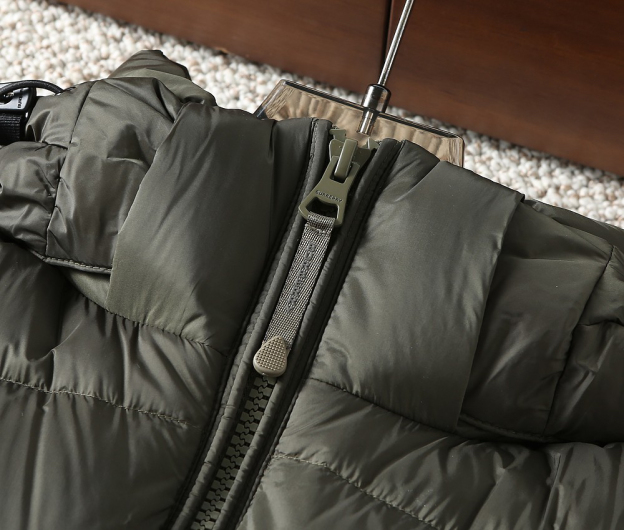 バーバリー「Burberry」秋冬 クイルティッドダウンジャケット