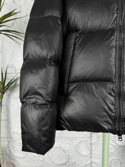 カナダグース「Canada Goose」秋冬フード付きダウンジャケット