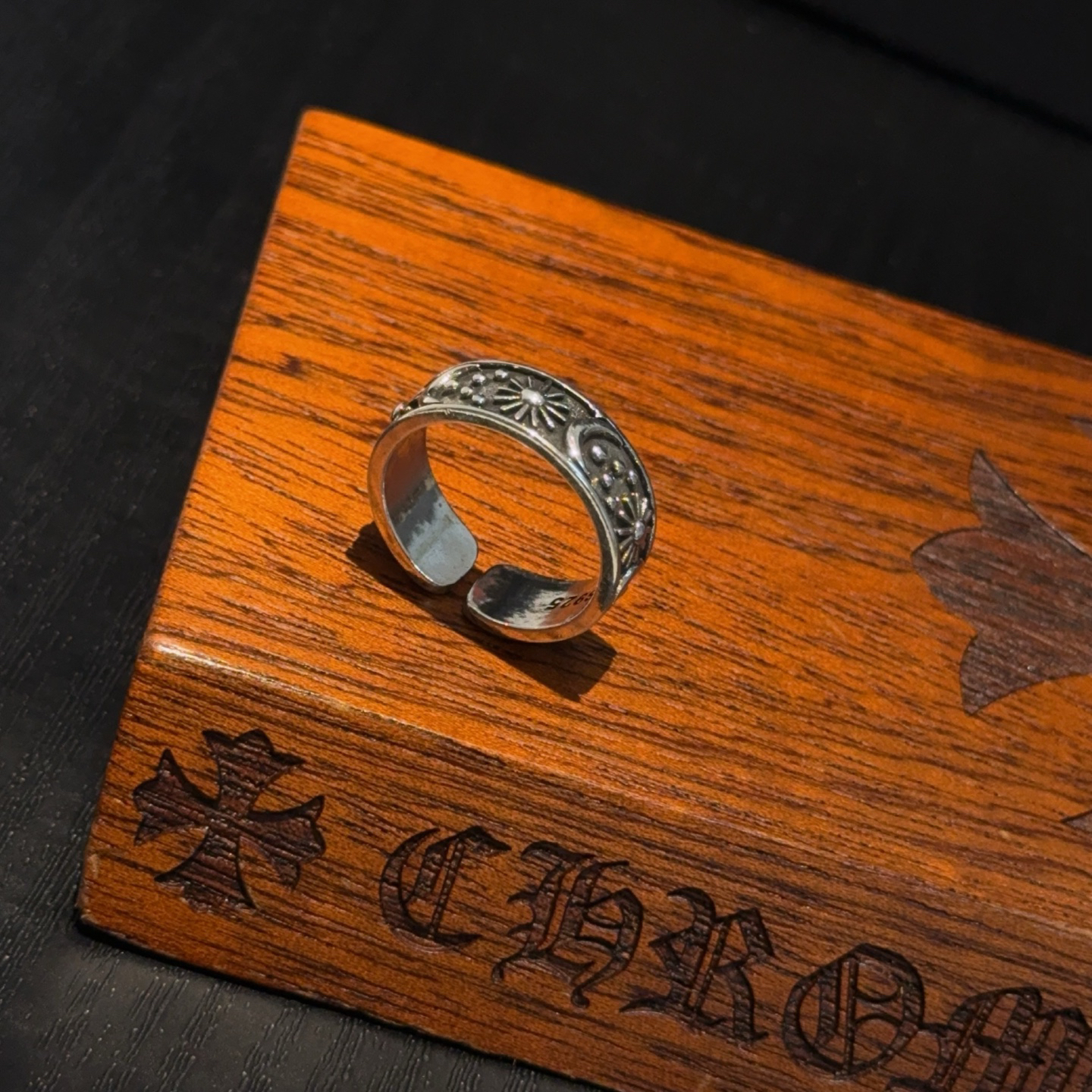 クロムハーツ「Chrome Hearts」クラシックヴィンテージ＆モダンリング - サイズ調整可能