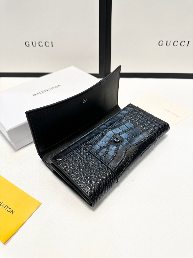 バレンシアガ「Balenciaga」ウォレット 財布 3色