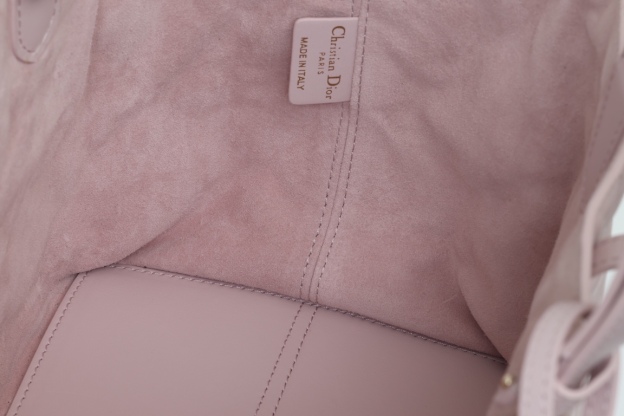 ディオール「Dior」Toujours ハンドバッグ センター（ラベンダーピンク カーフレザー）