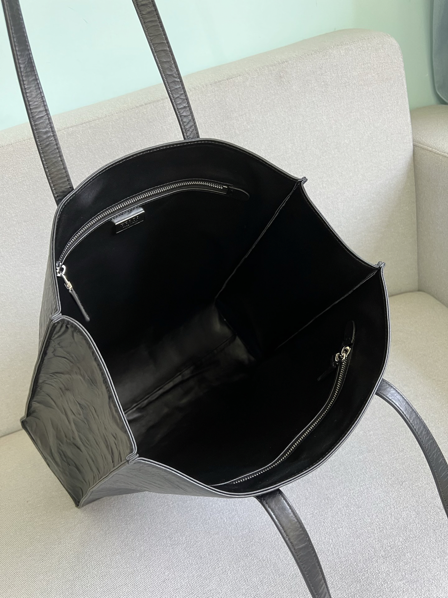 プラダ「Prada」ヴィンテージラムスキン ドレープトート トートバッグ