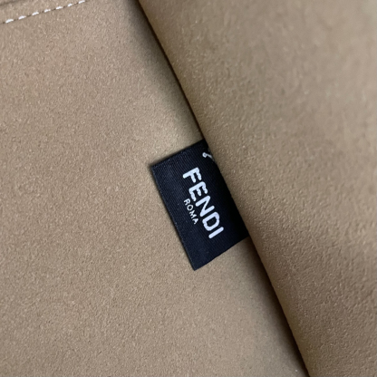 フェンディ「Fendi」Sunshine ミディアム レザー トートバッグ