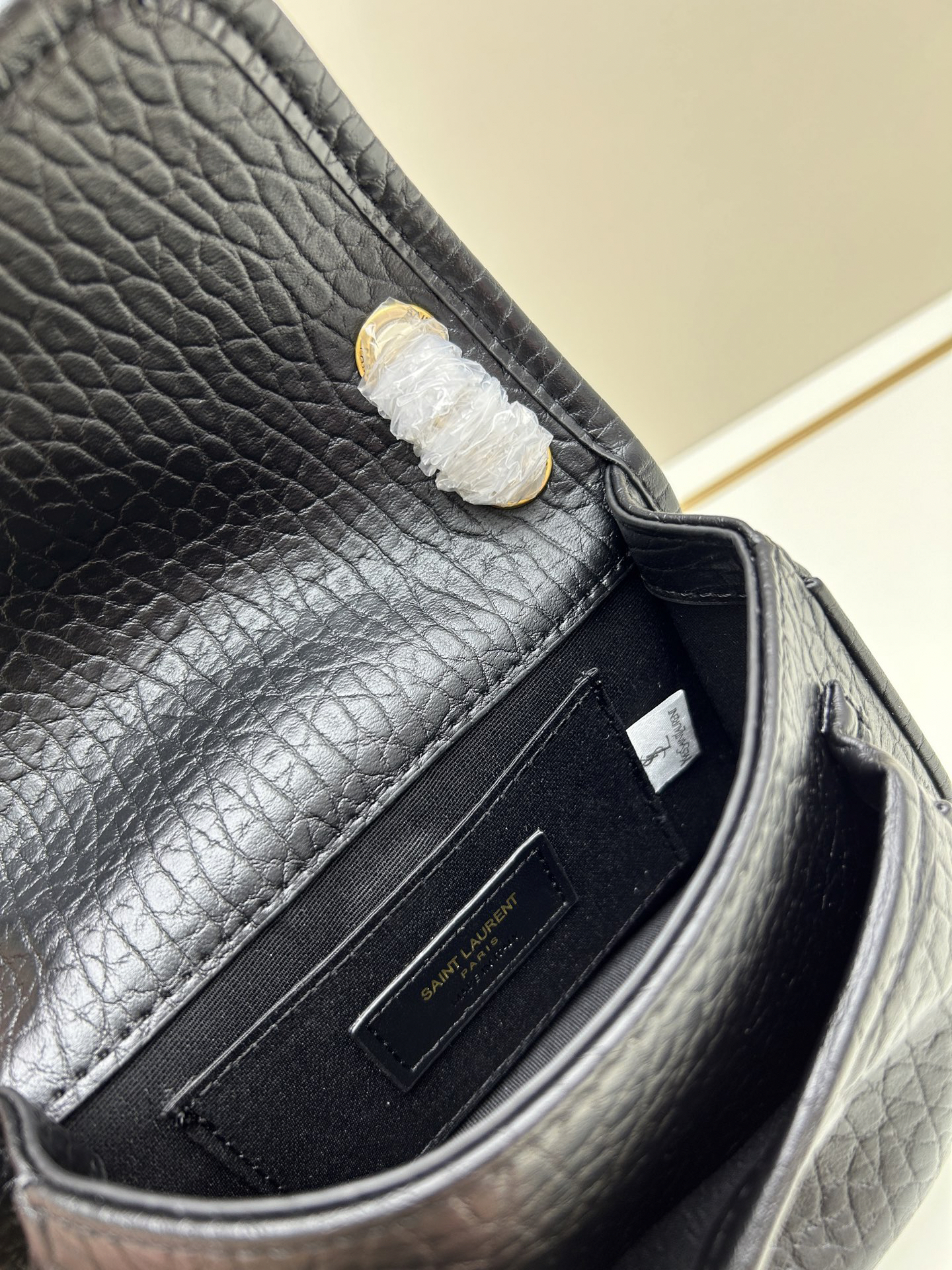 サンローラン「Saint Laurent」 NIKI 粒面レザー ショルダーバッグ