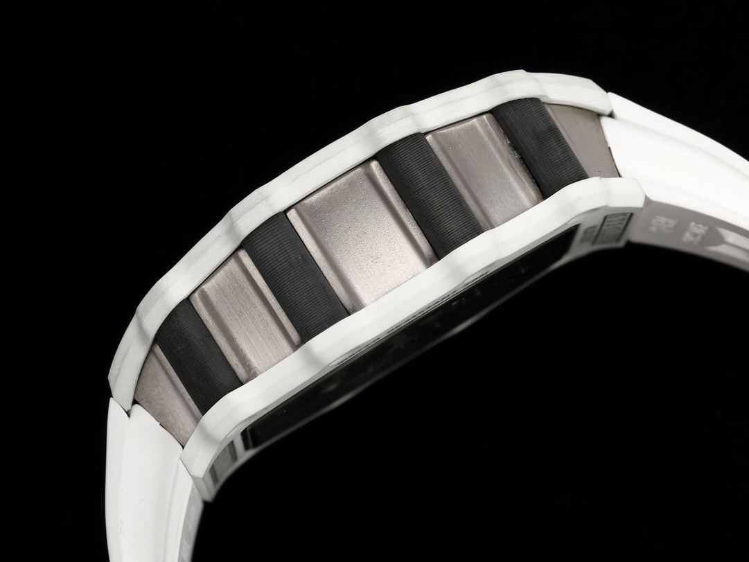 リシャール・ミル［Richard Mille］ RM 21-02 トゥールビヨン エアロダイン スケルトン 腕時計40MM